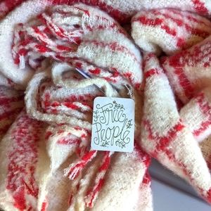 Free people knit scarf NWT coral/ red and cream/ white